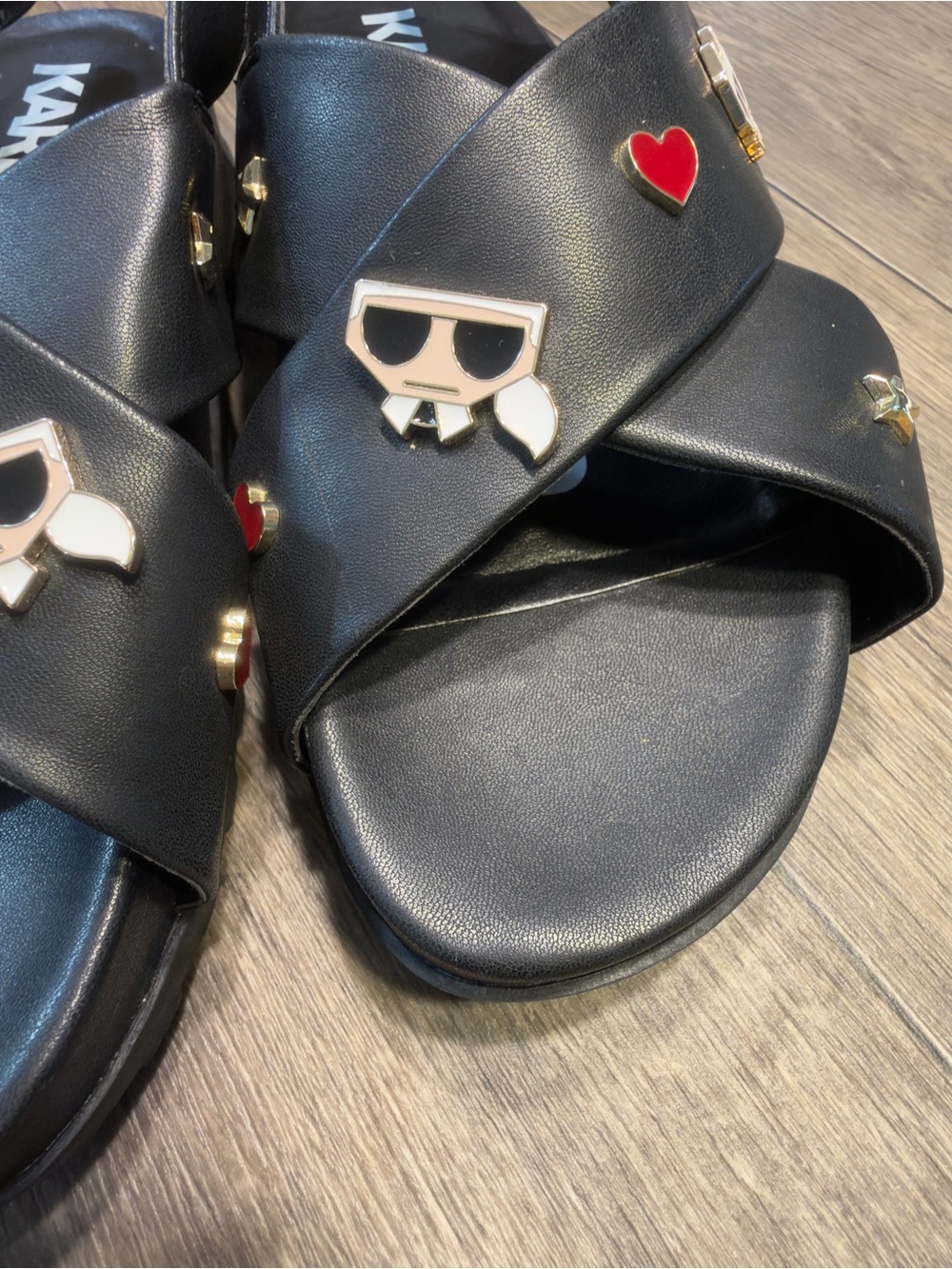 Karl Lagerfeld Paris Bexli sandals black charm slingback wedge women’s size 8 - Picture 4 of 9